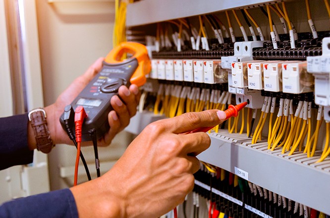 manutenzione-impianti-elettrici-controllo-gestione-qualità